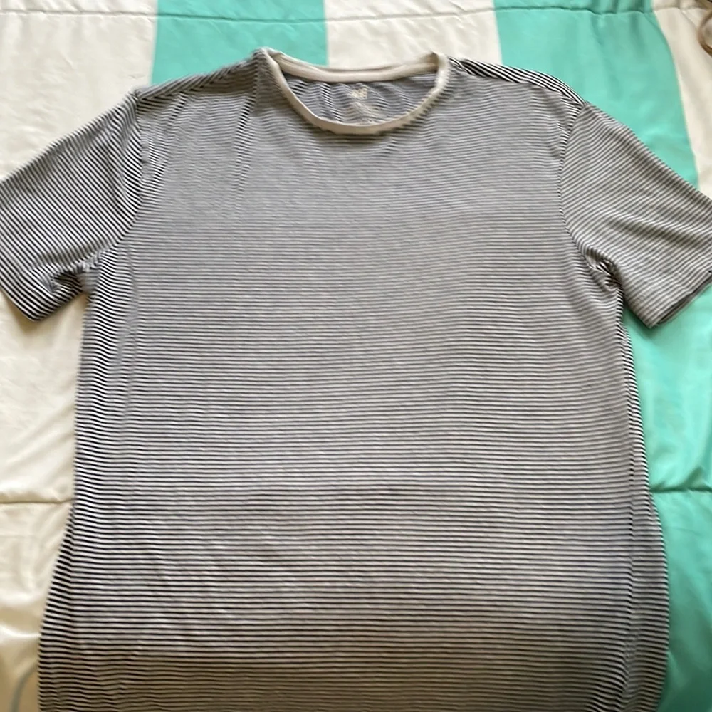 Striped tee - Picture 1 of 3